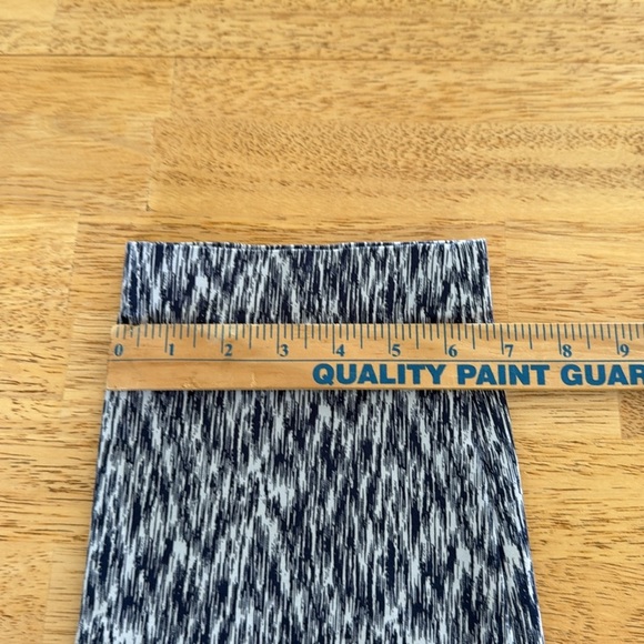 Soft Surroundings Blue and White Ankle Cropped size 8 petite cotton spandex - Picture 8 of 8